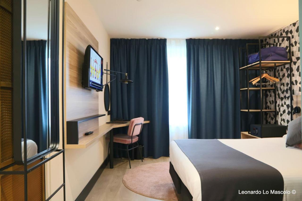 Hotel De L'univers 3*